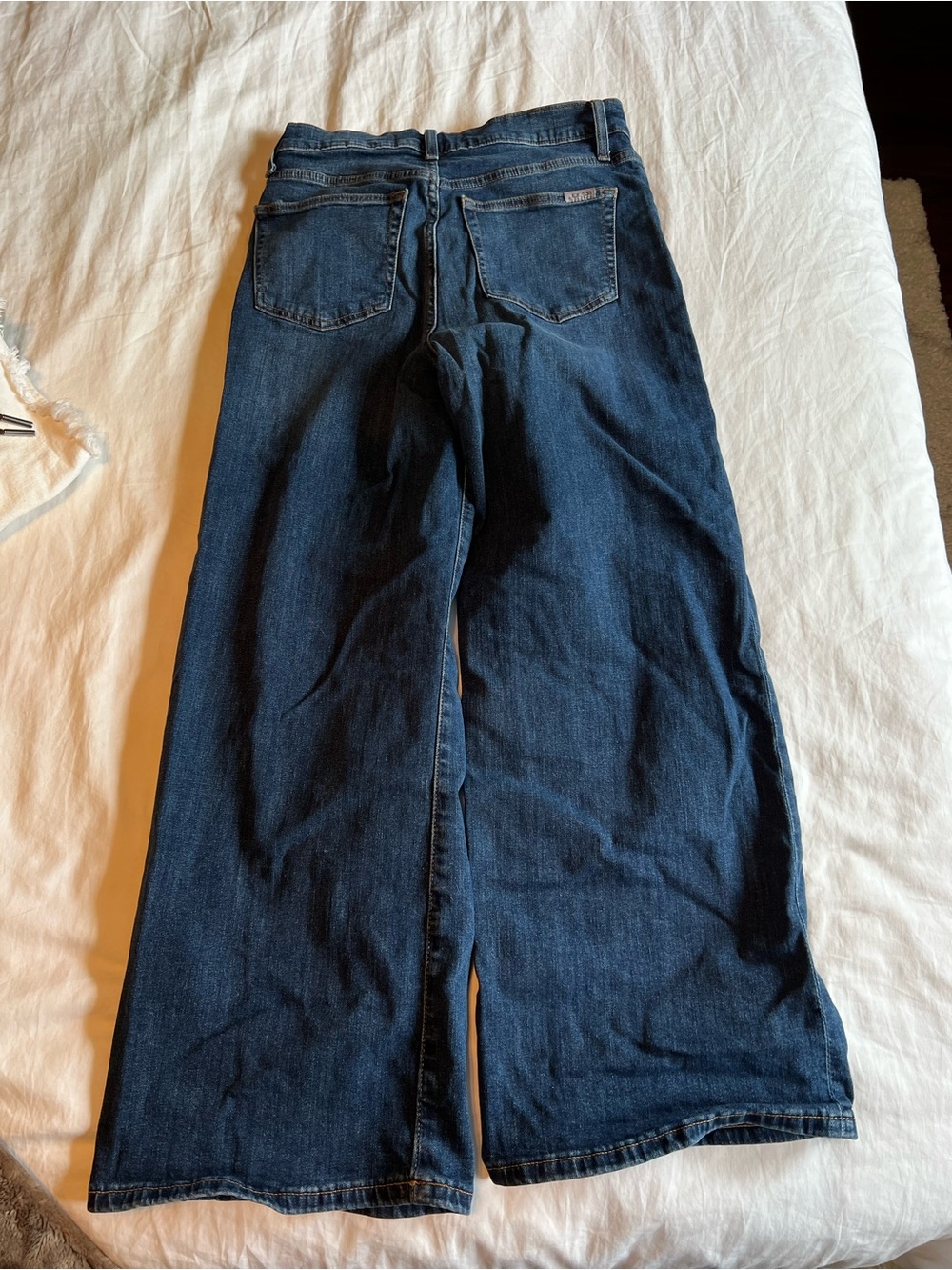Women’s Wide-Leg Dark Blue Jeans